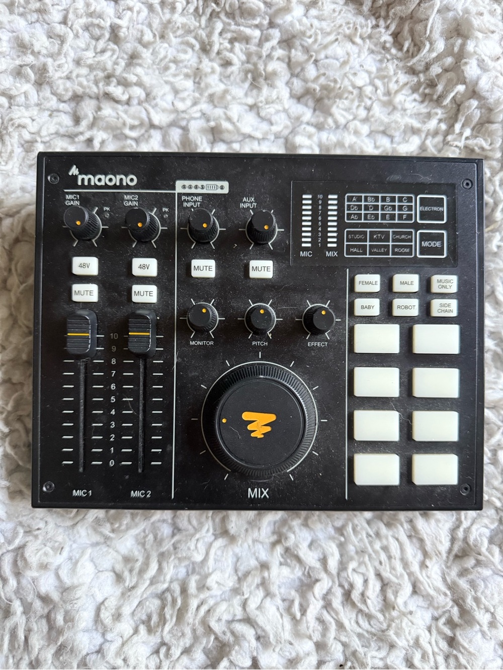 Maono Black USB Audio Mixer with Sound Pads